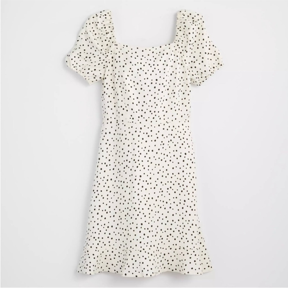 LOFT White & Black Polka Dot
Short Sleeve Linen Blend Tie Back
Dress - Size 2